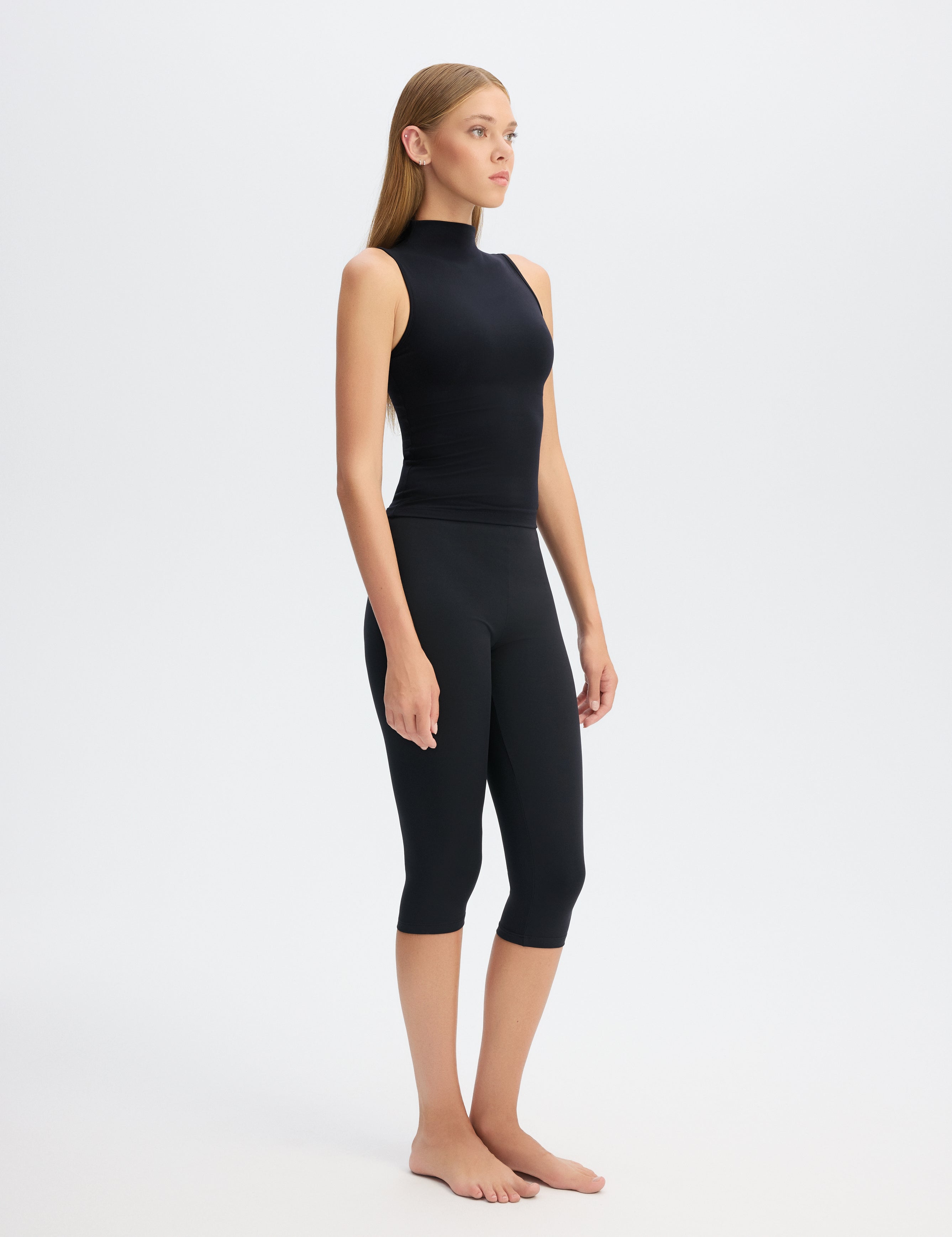 Shelby Capri Bottom - Black